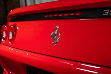Ferrari F355 Berlinetta — photo 9