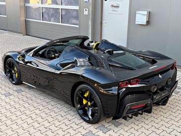 Ferrari SF90 Spider — photo 7