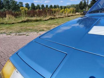 Ferrari 400 400i — photo 6