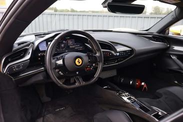 Ferrari SF90 Stradale — photo 9