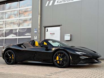 Ferrari SF90 Spider — photo 14