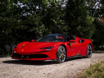Ferrari SF90 Spider — photo 2
