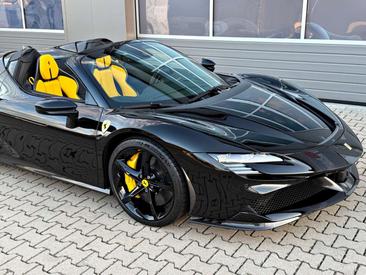Ferrari SF90 Spider — photo 15