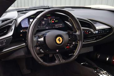 Ferrari SF90 Stradale — photo 13