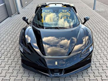 Ferrari SF90 Spider — photo 17