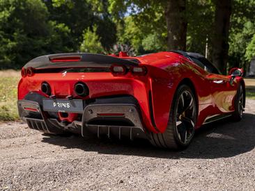 Ferrari SF90 Spider — photo 5