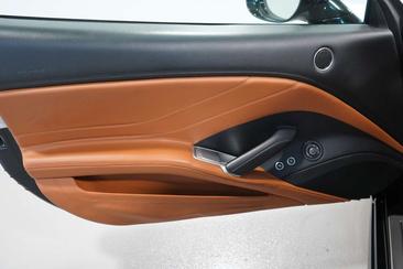 Ferrari California T — photo 22