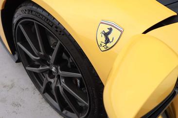 Ferrari SF90 Stradale — photo 15