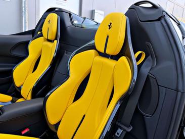 Ferrari SF90 Spider — photo 19