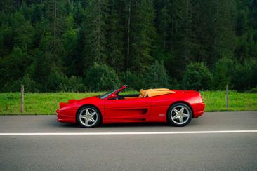 Ferrari F355 Spider — photo 5