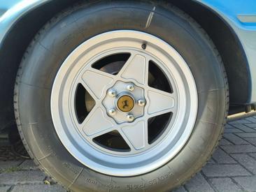 Ferrari 400 400i — photo 24