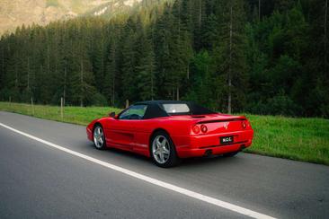 Ferrari F355 Spider — photo 7