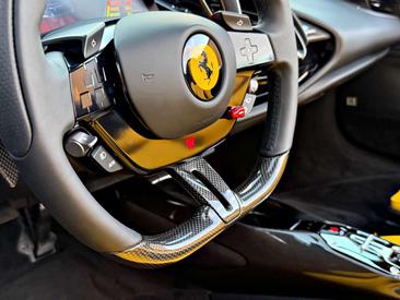 Ferrari SF90 Spider — photo 25