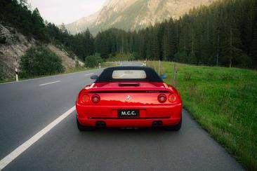 Ferrari F355 Spider — photo 9
