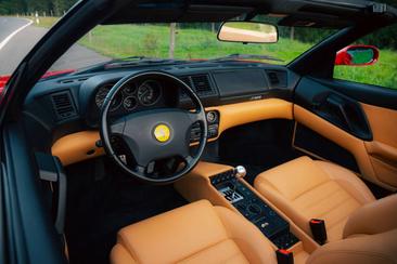 Ferrari F355 Spider — photo 10