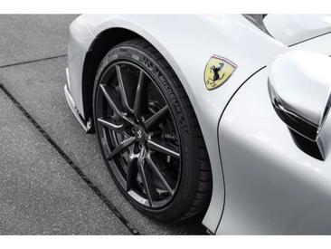 Ferrari SF90 Stradale — photo 8