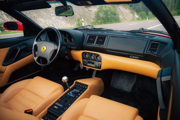 Ferrari F355 Spider — photo 12