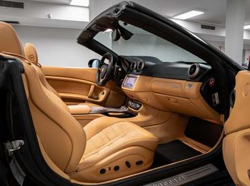 Ferrari California — photo 8