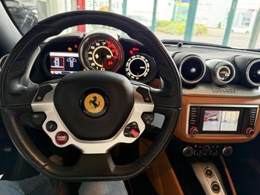 Ferrari California T — photo 9