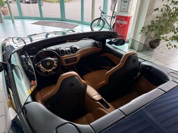 Ferrari California T — photo 16