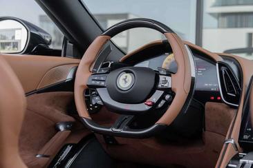 Ferrari Roma Spider — photo 25