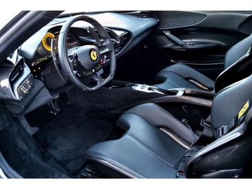 Ferrari SF90 Stradale — photo 18