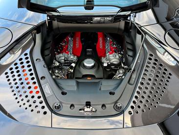Ferrari SF90 Spider — photo 48