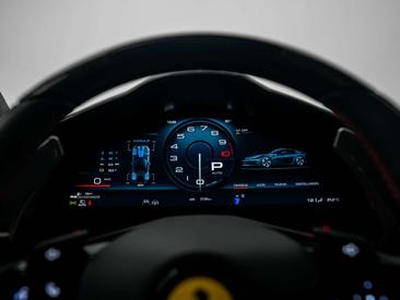 Ferrari 12 Cilindri — photo 14