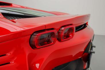 Ferrari SF90 Stradale — photo 7