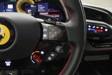 Ferrari SF90 Stradale — photo 11