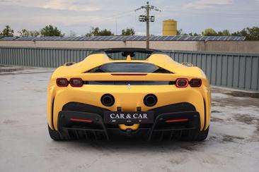 Ferrari SF90 Spider — photo 4