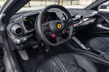 Ferrari 812 Superfast — photo 7