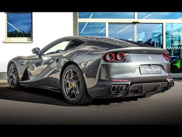 Ferrari 812 Superfast — photo 3