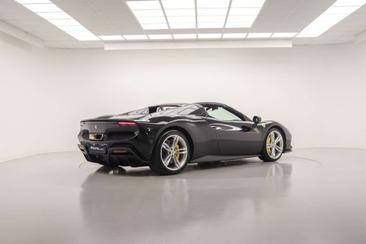 Ferrari 296 GTS — photo 3