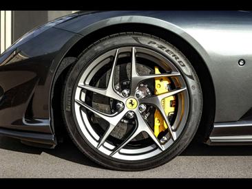 Ferrari 812 Superfast — photo 10
