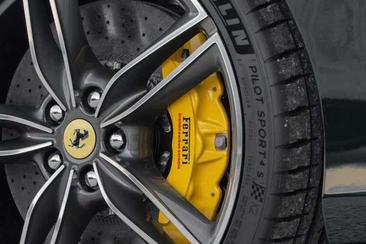 Ferrari Roma Spider — photo 15