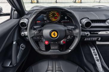 Ferrari 812 Superfast — photo 16