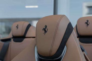 Ferrari Roma Spider — photo 18