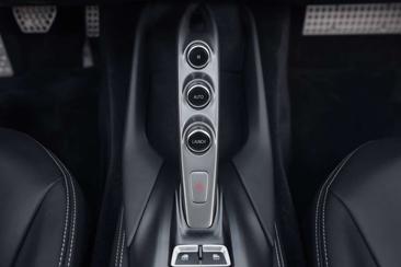 Ferrari 812 Superfast — photo 19