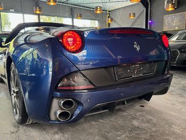Ferrari California — photo 6