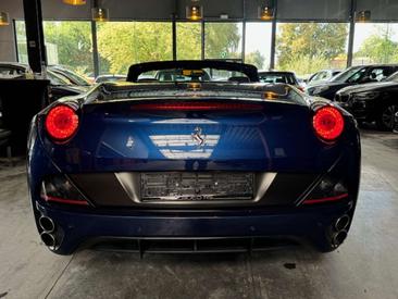 Ferrari California — photo 7