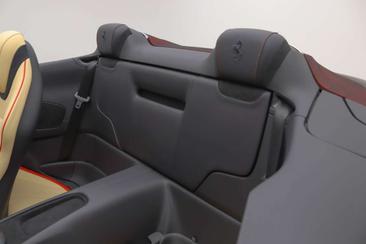 Ferrari Roma Spider — photo 26