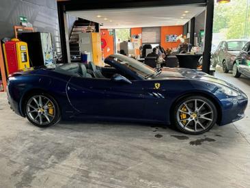 Ferrari California — photo 10