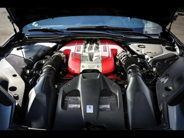 Ferrari 812 Superfast — photo 23