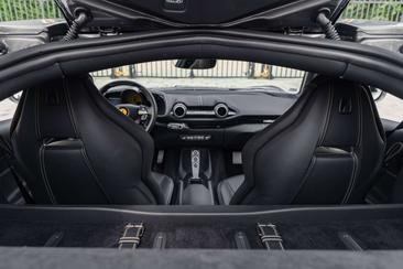 Ferrari 812 Superfast — photo 28