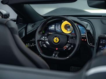 Ferrari Roma Spider — photo 10
