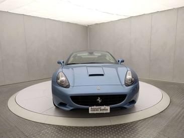 Ferrari California — photo 2