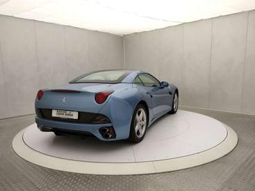 Ferrari California — photo 4