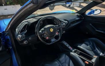 Ferrari 488 Spider — photo 19