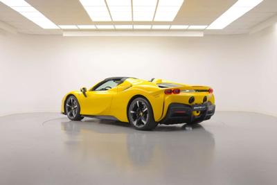 Ferrari SF90 Spider